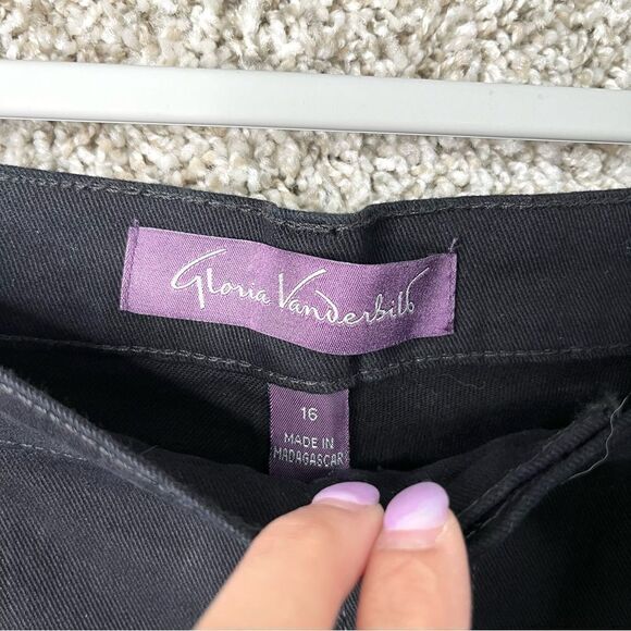 Gloria Vanderbilt Jeans Women’s 16 Short Amanda Slimming Black Tapered Leg NWT - Picture 3 of 11